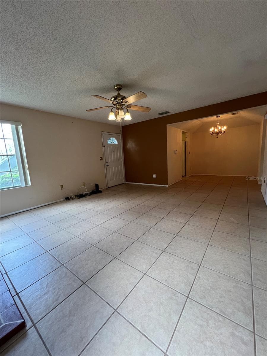 11940 SKYLAKE PLACE — photo 9 of 27