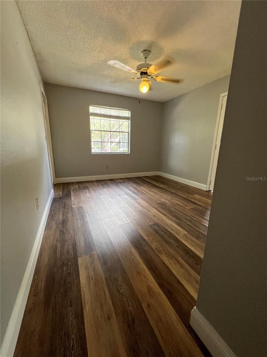 11940 SKYLAKE PLACE — photo 14 of 27
