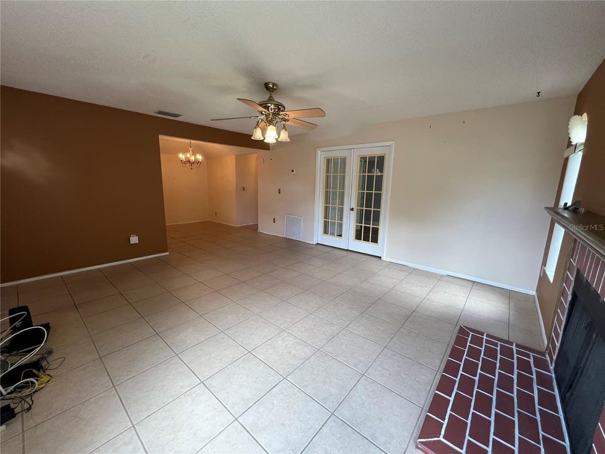11940 SKYLAKE PLACE — photo 6 of 27