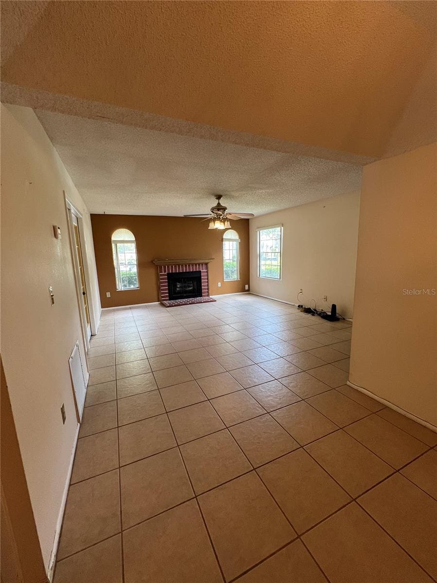 11940 SKYLAKE PLACE — photo 4 of 27