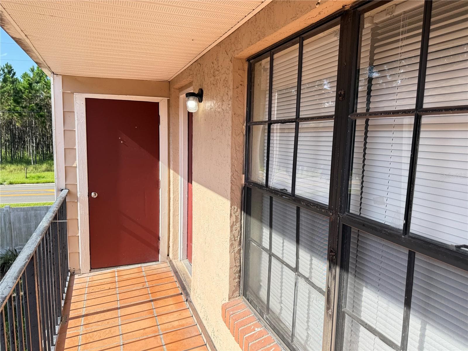 21026 VOYAGER BOULEVARD — photo 3 of 20