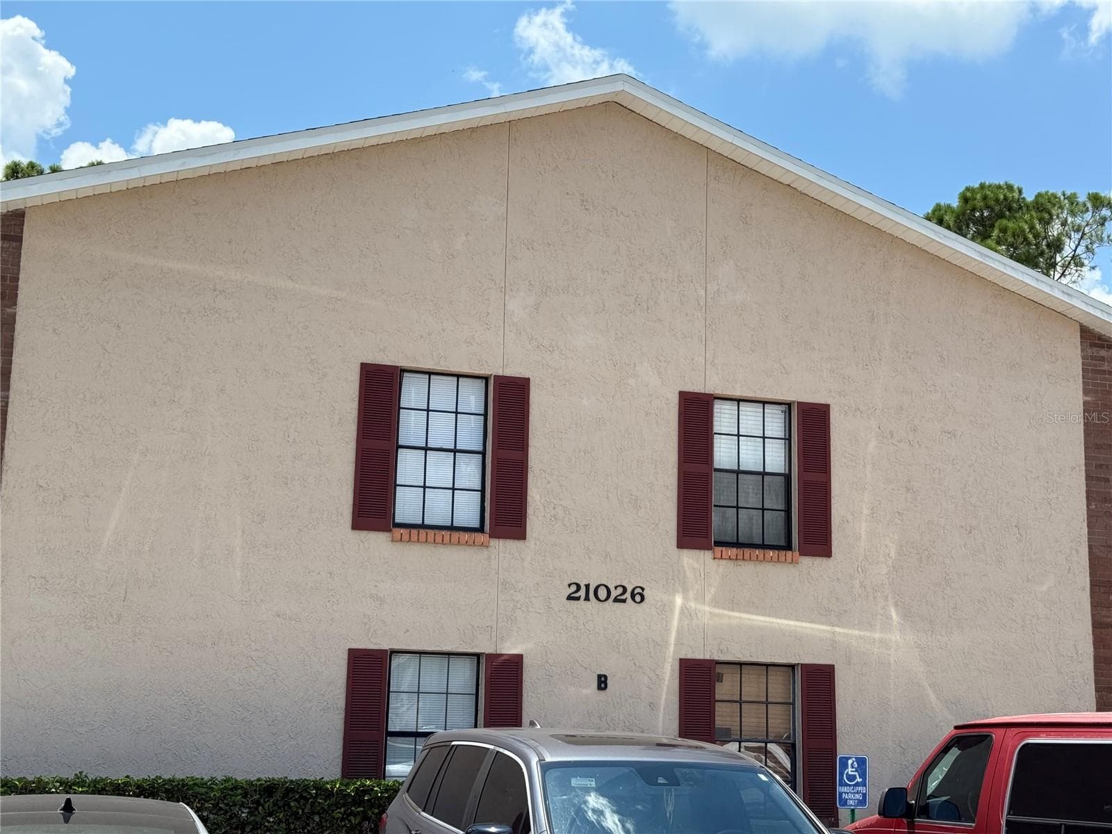 21026 VOYAGER BOULEVARD — photo 1 of 20
