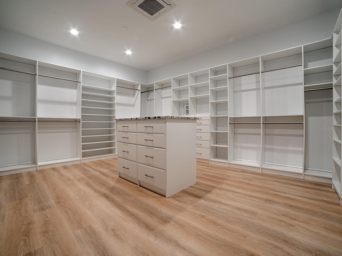 1792 LAKE MIONA DRIVE — photo 25 of 64