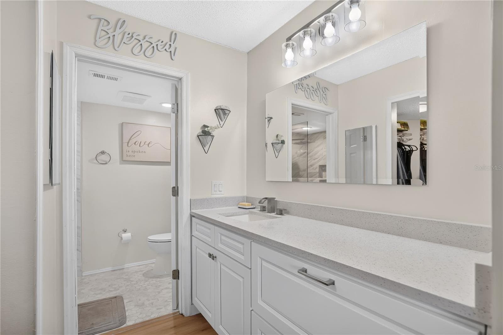 7408 LITTLE POND COURT — photo 14 of 35