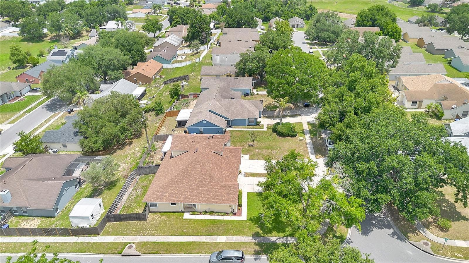 7408 LITTLE POND COURT — photo 31 of 35