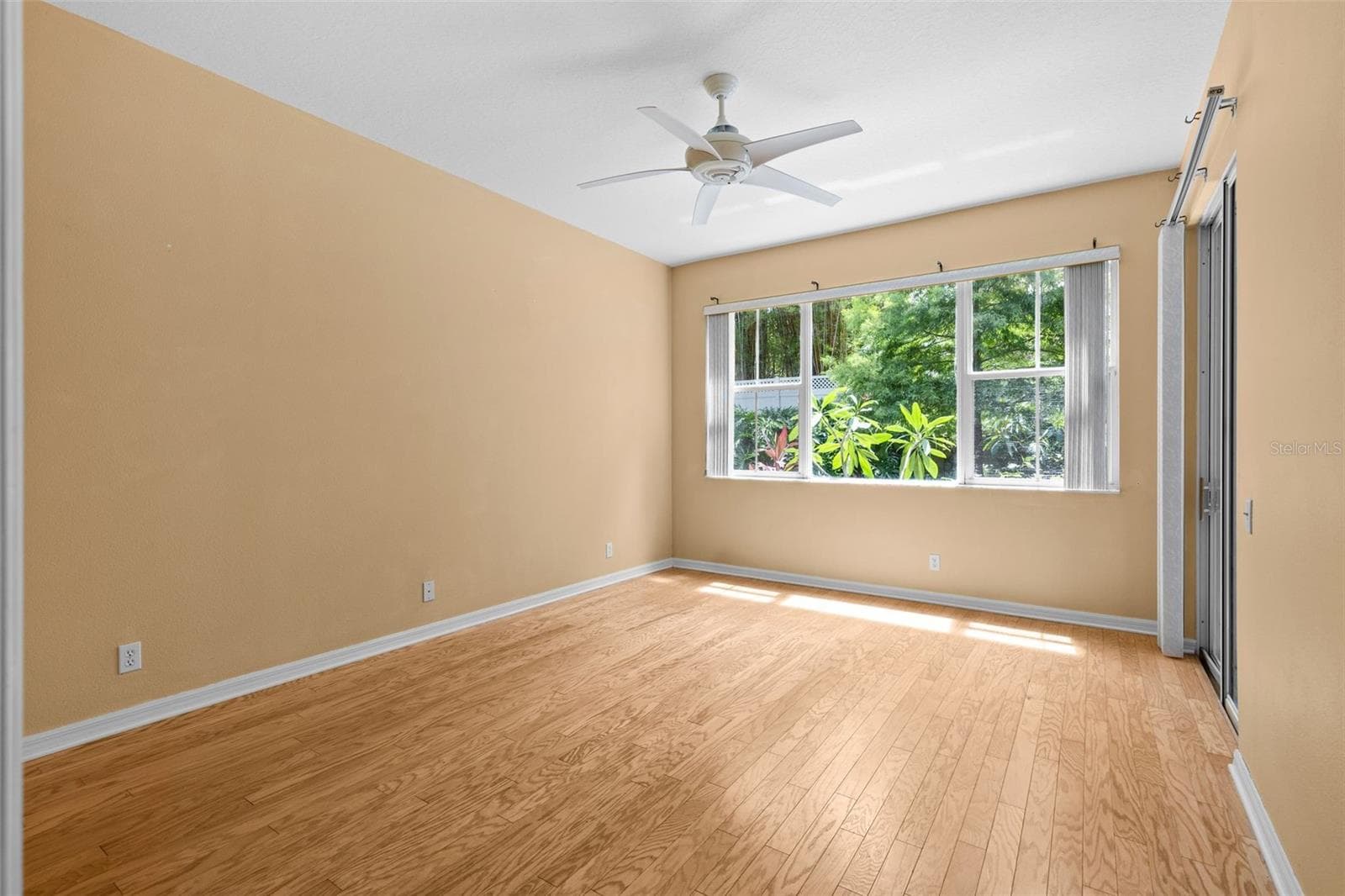 3350 COVERED BRIDGE DRIVE — photo 14 of 51