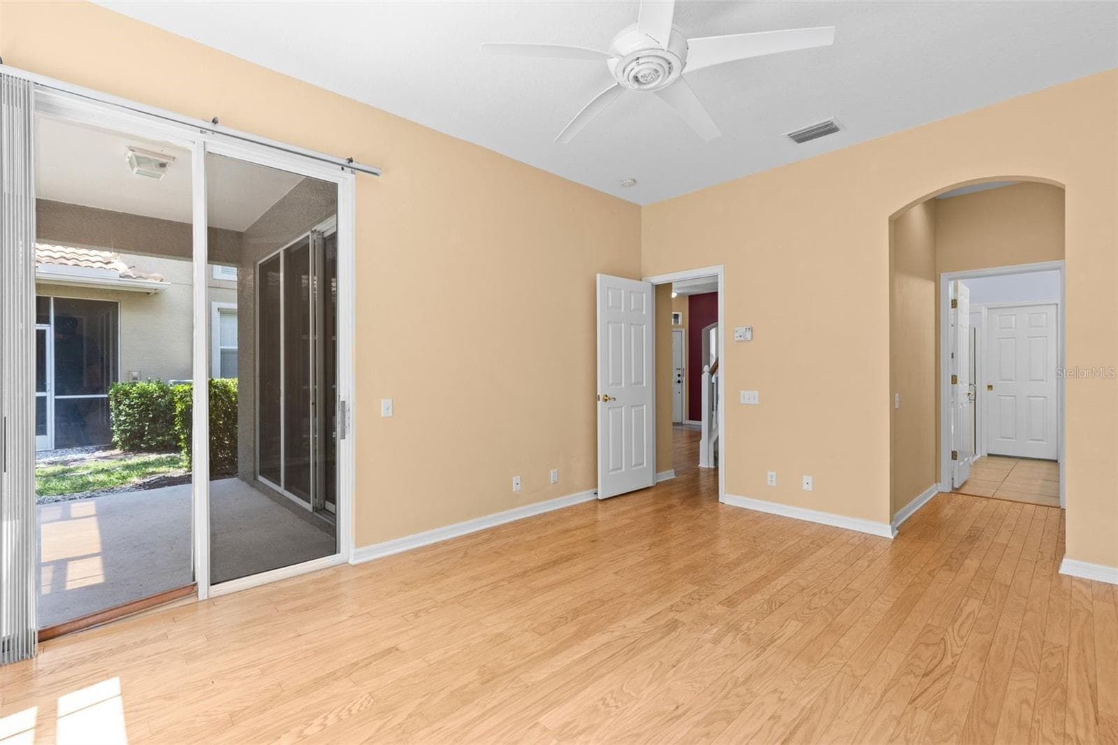 3350 COVERED BRIDGE DRIVE — photo 15 of 51