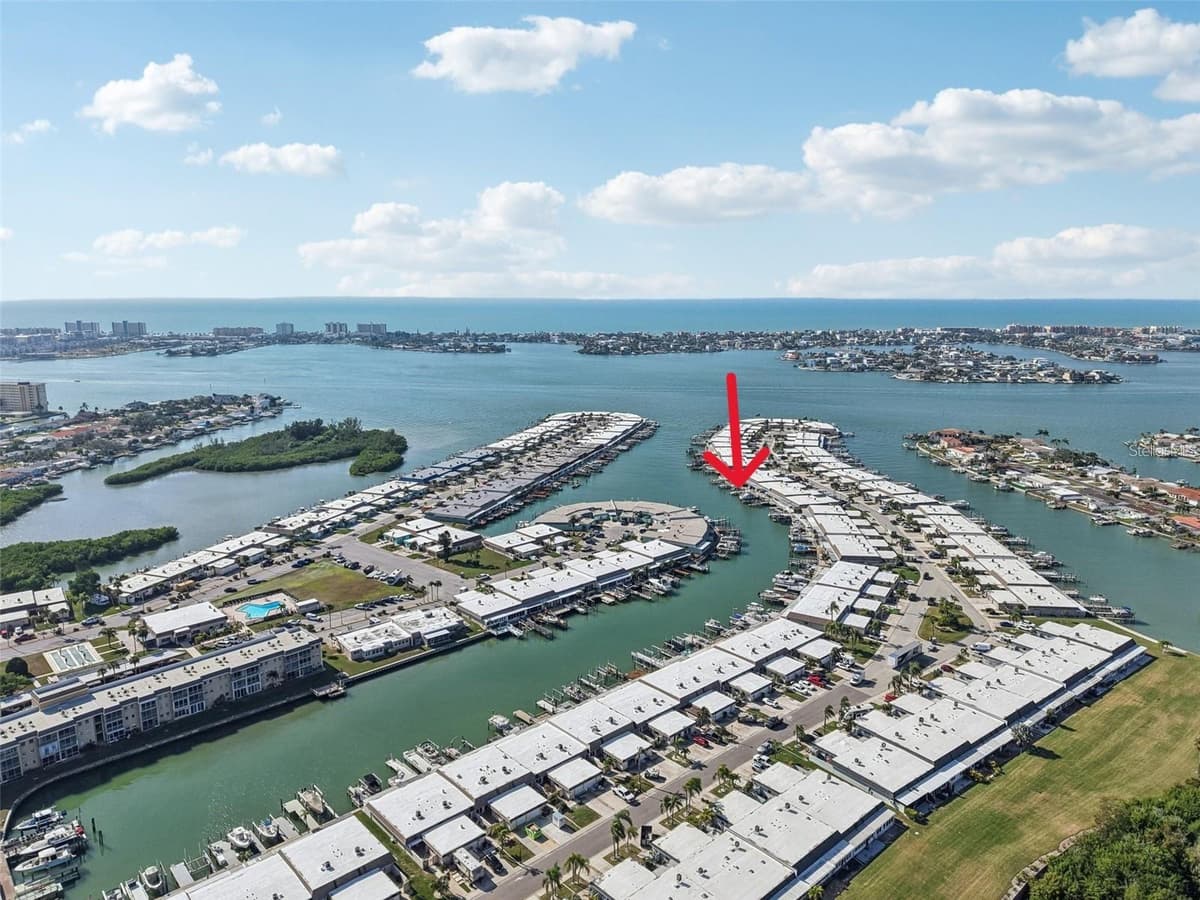 542 BOCA CIEGA POINT BOULEVARD — photo 31 of 38