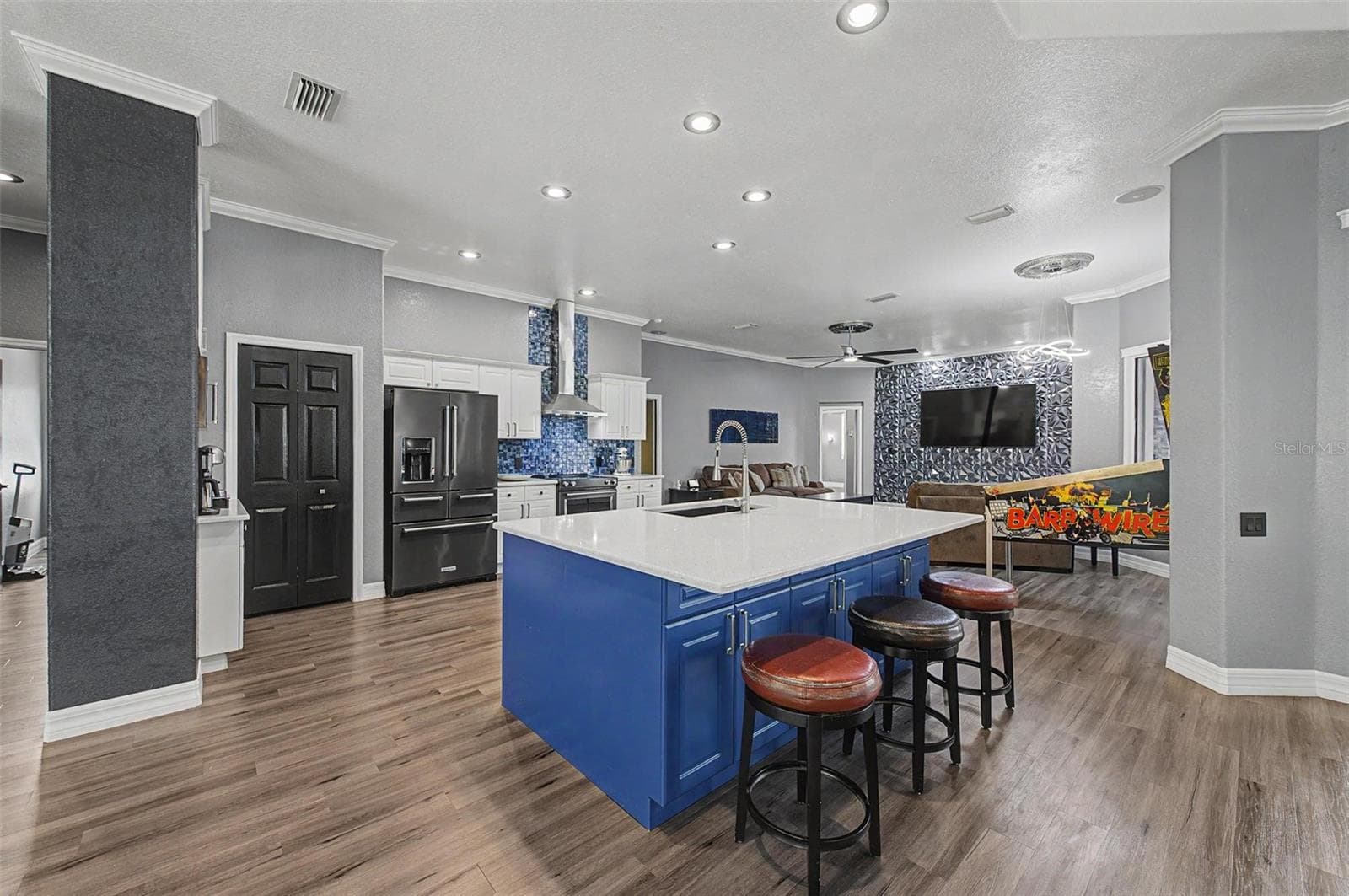 2311 PETERSON ROAD — photo 14 of 54