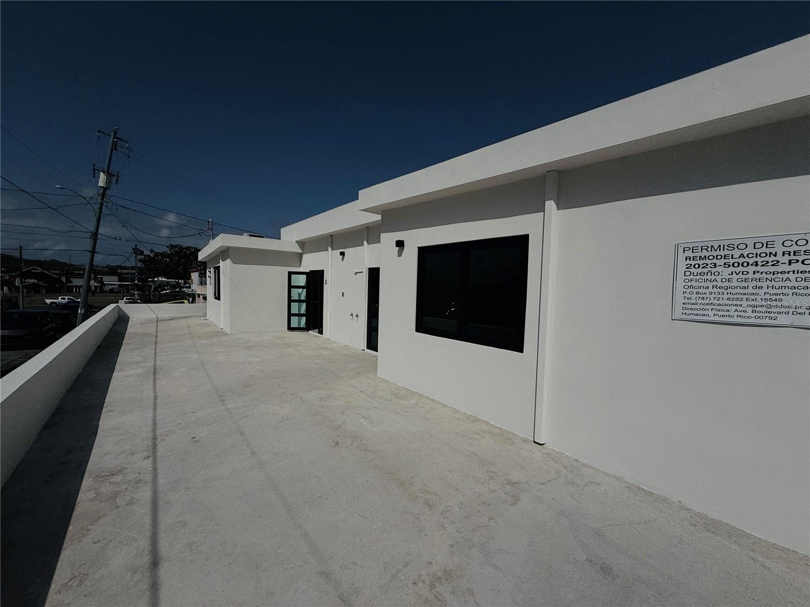 TRIPLEX HOUSE  Calle 5 D1 EXT. BUSO — photo 7 of 27