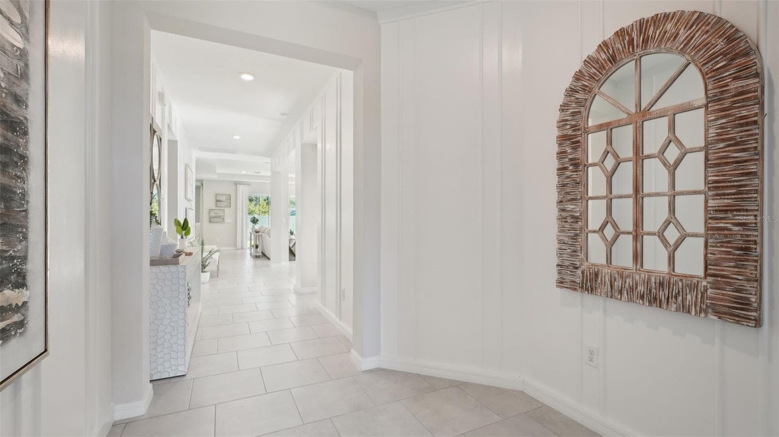 2034 STRATTEN DRIVE — photo 3 of 24