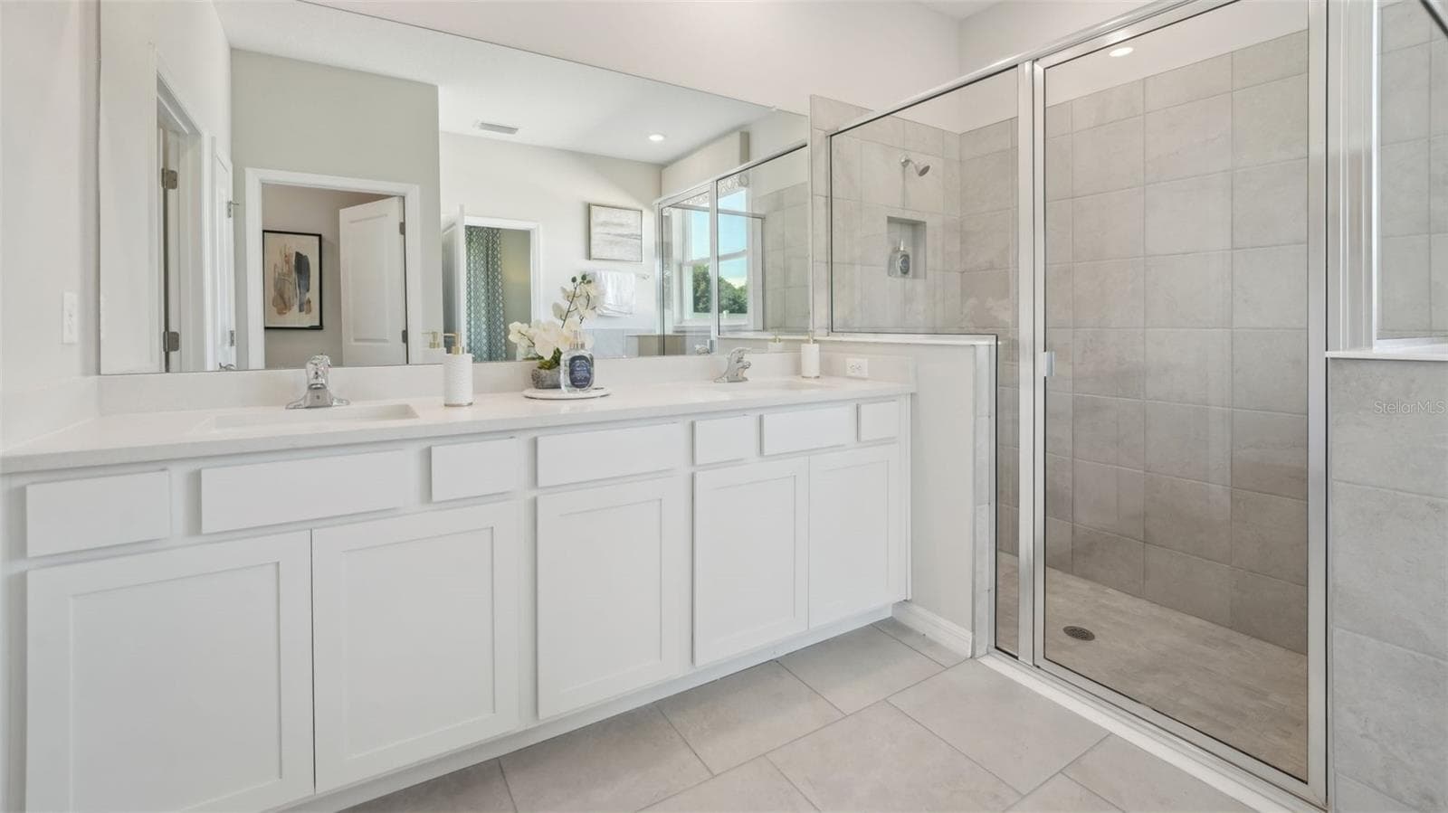 2034 STRATTEN DRIVE — photo 21 of 24