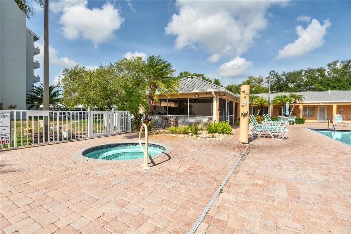 4220 PINEBROOK CIRCLE — photo 51 of 58