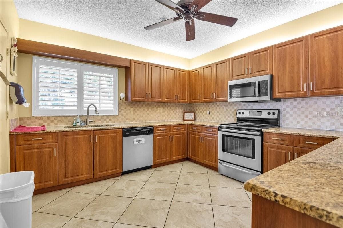 4220 PINEBROOK CIRCLE — photo 46 of 58