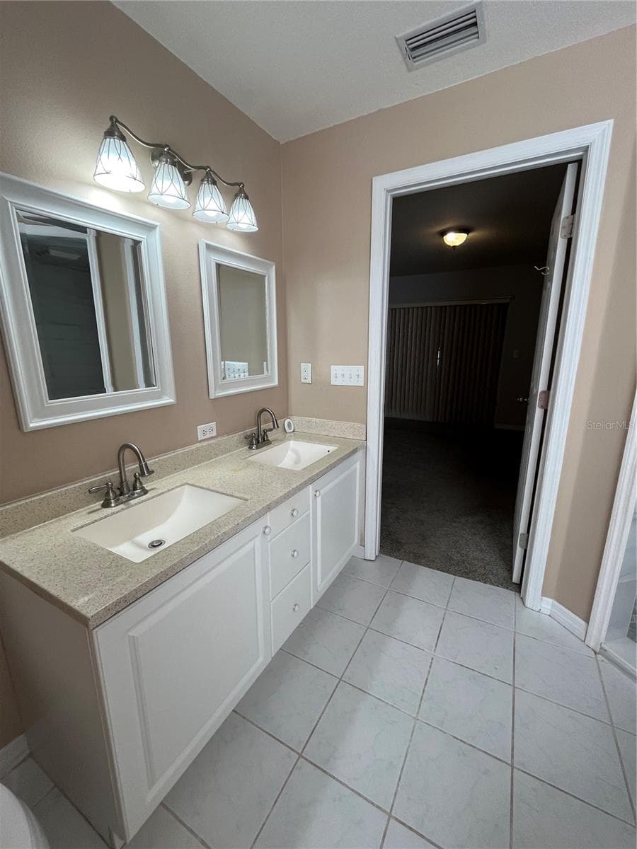 2160 SUNSTONE DRIVE — photo 20 of 56