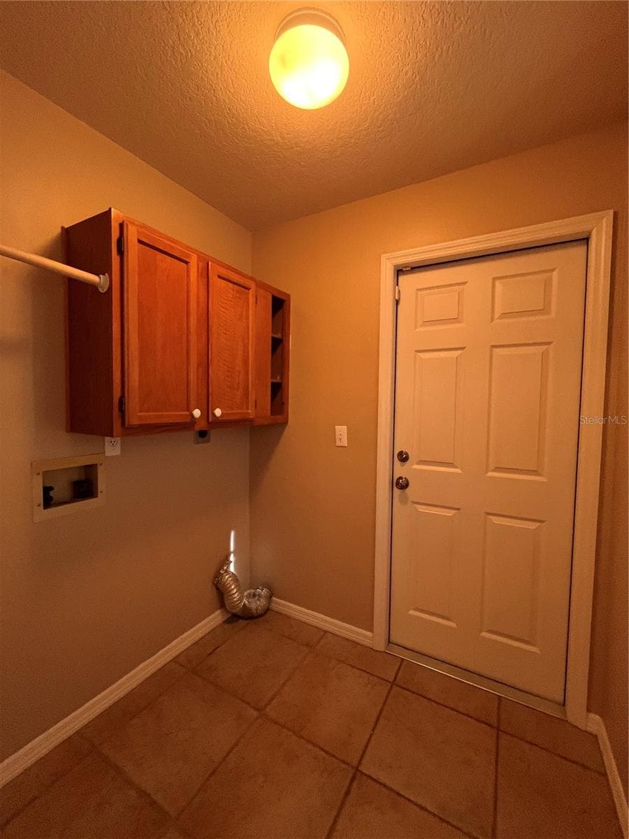 2160 SUNSTONE DRIVE — photo 34 of 56