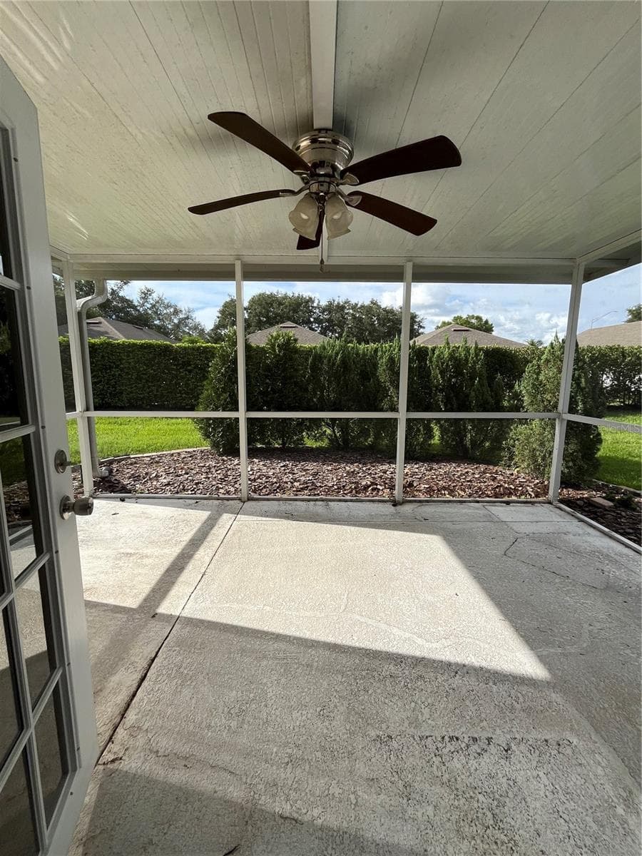 2160 SUNSTONE DRIVE — photo 5 of 56