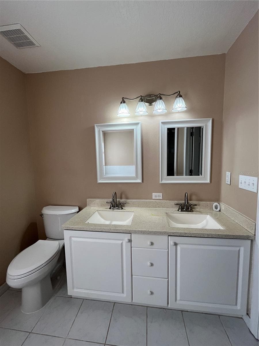 2160 SUNSTONE DRIVE — photo 22 of 56