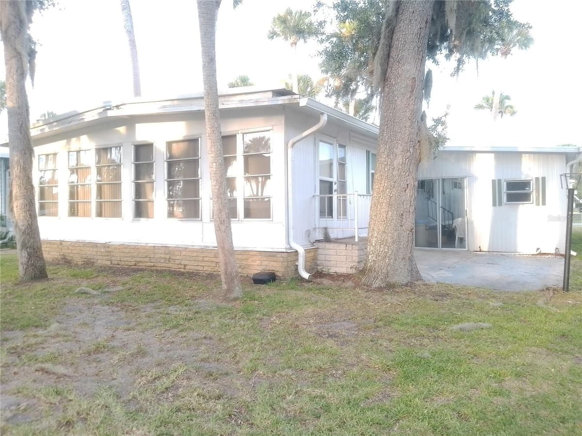 112 PALM DRIVE — photo 3 of 26