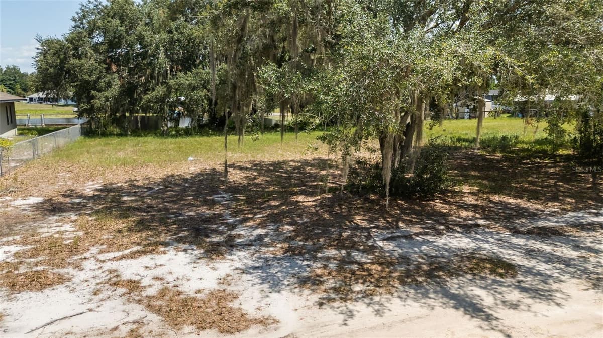 LINDA DRIVE — photo 14 of 22
