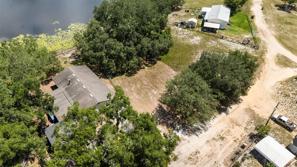 LINDA DRIVE — photo 8 of 22