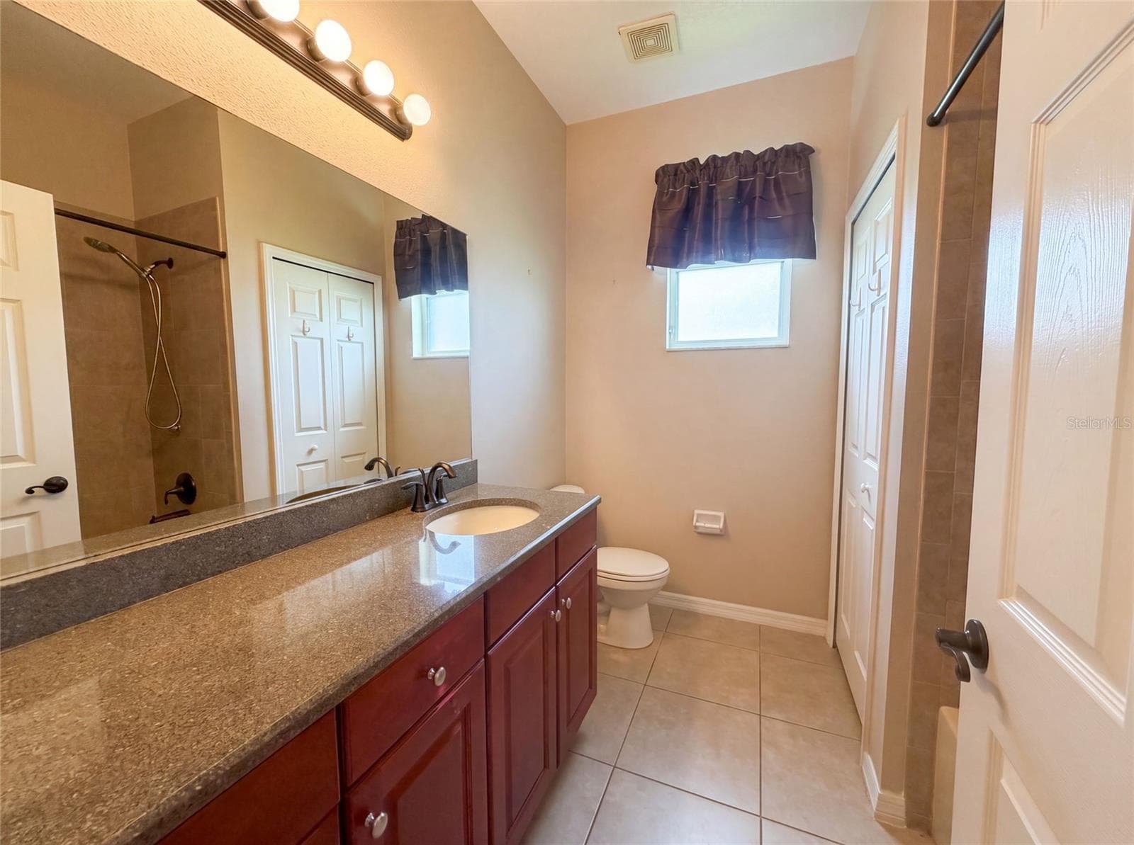 5605 WINDSONG OAK DRIVE — photo 13 of 24