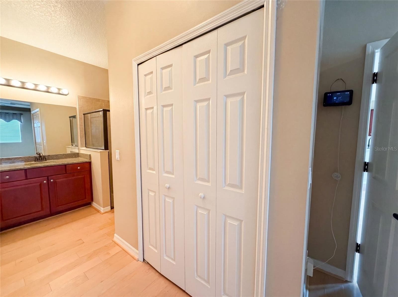5605 WINDSONG OAK DRIVE — photo 15 of 24