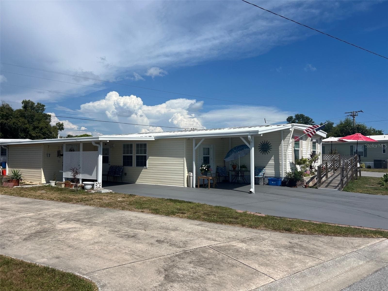 4906 SEA ISLAND AVENUE — photo 3 of 9