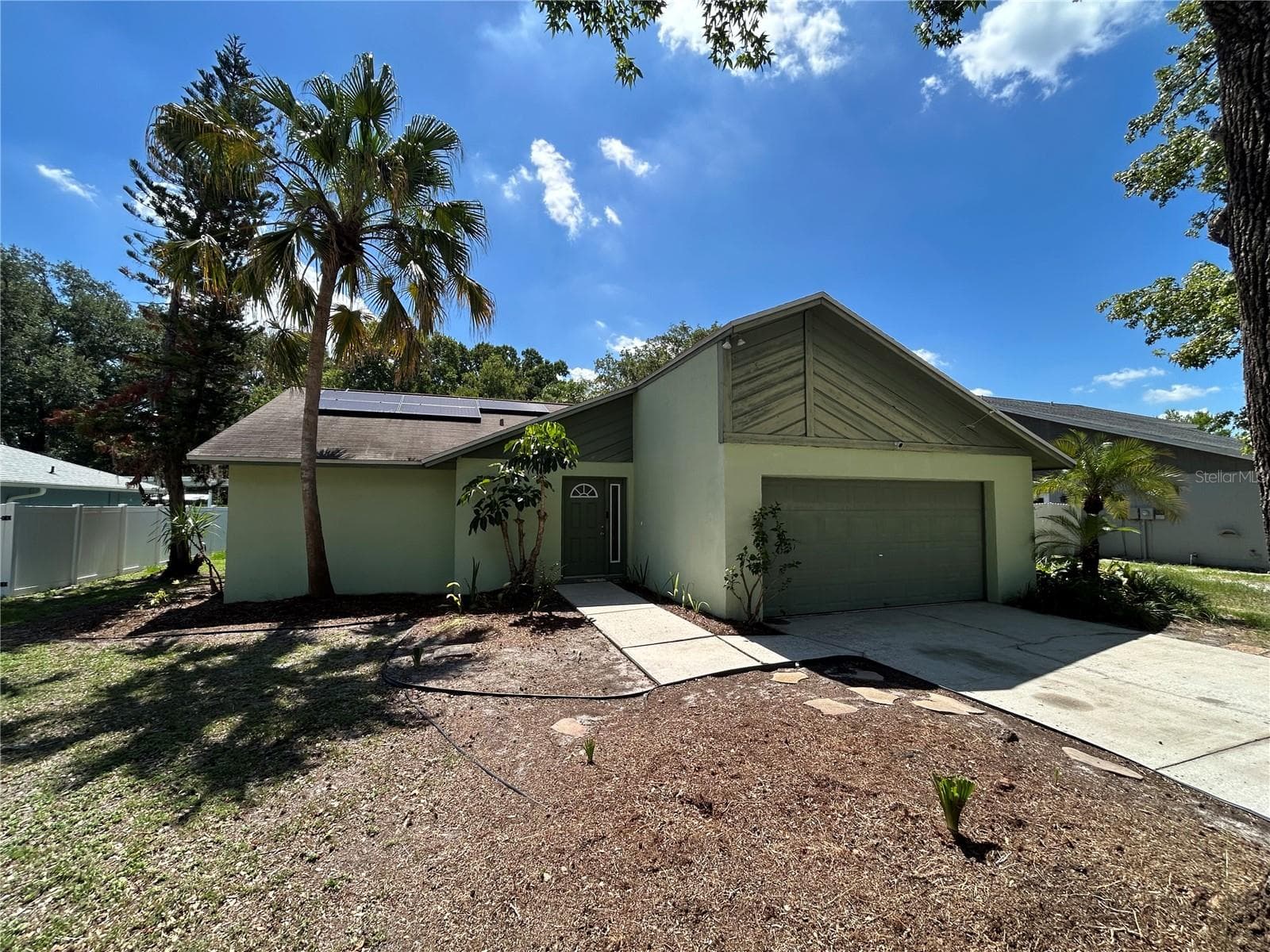 18425 SWAN LAKE DRIVE — photo 19 of 55