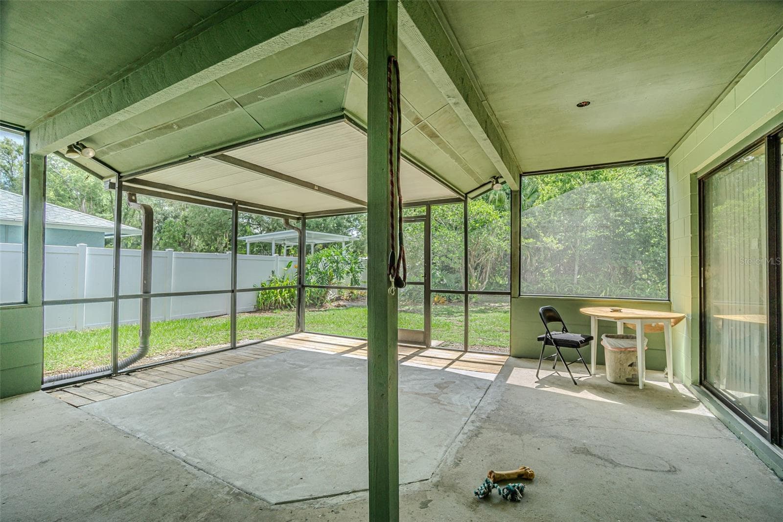 18425 SWAN LAKE DRIVE — photo 50 of 55