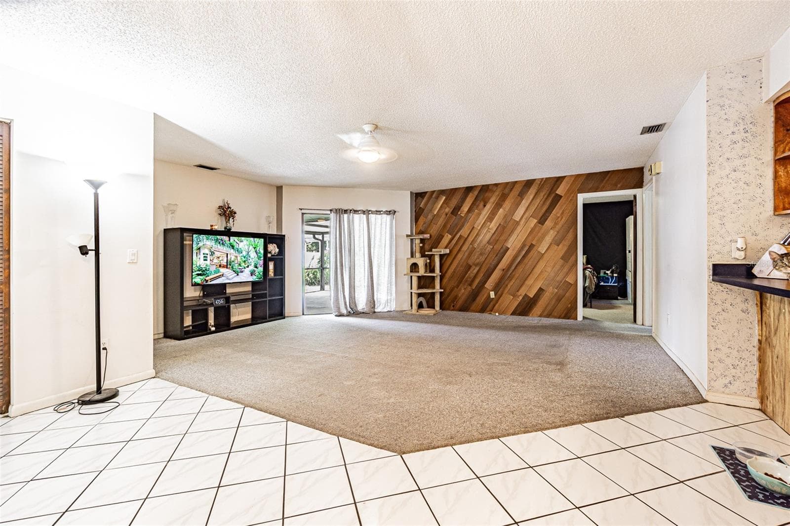 18425 SWAN LAKE DRIVE — photo 26 of 55