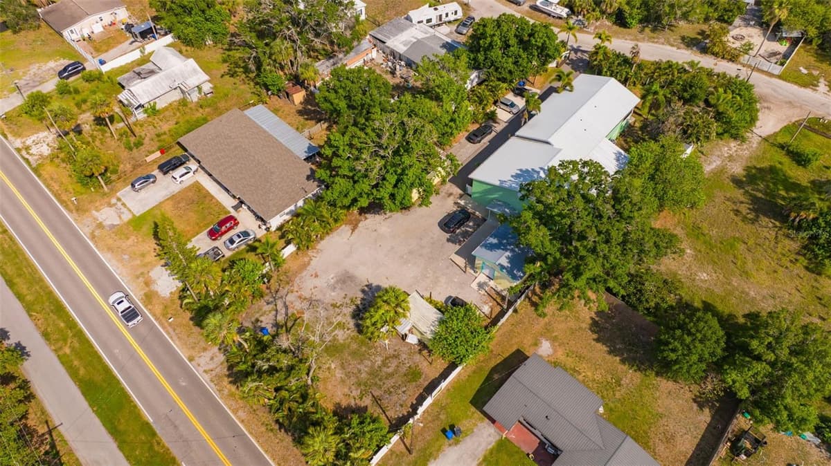 826 SHELL POINT STREET — photo 17 of 32