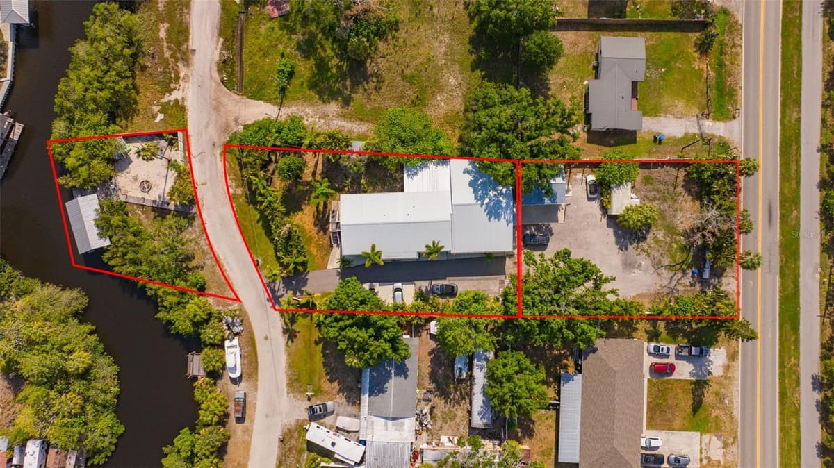 826 SHELL POINT STREET — photo 10 of 32