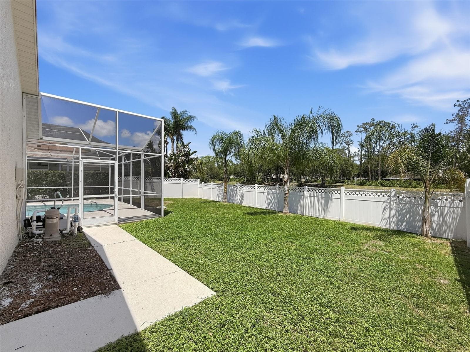 859 INVERRY DRIVE — photo 33 of 37