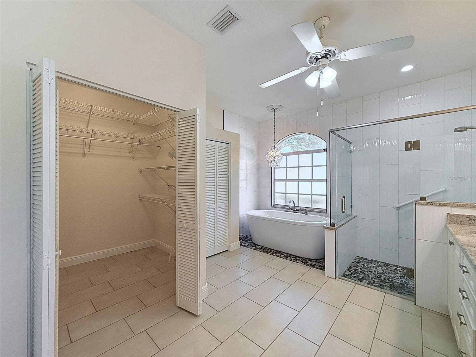859 INVERRY DRIVE — photo 21 of 37