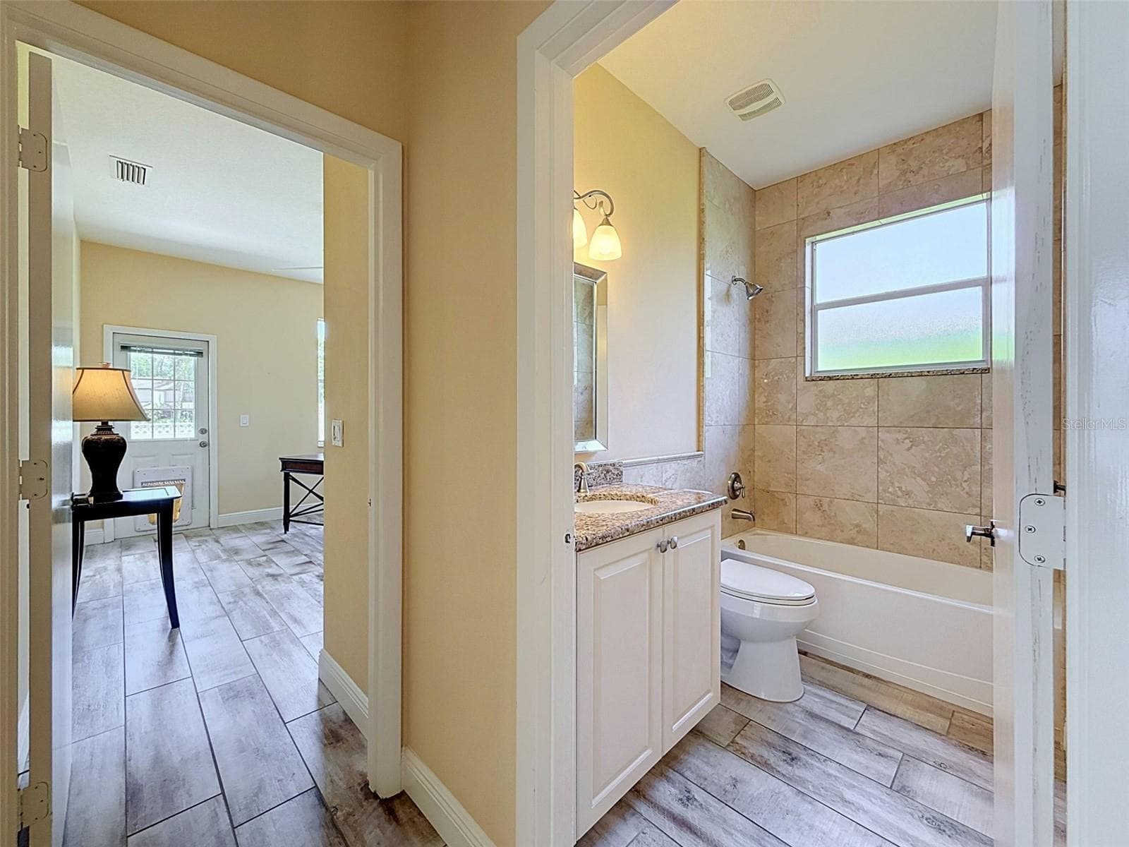 859 INVERRY DRIVE — photo 23 of 37