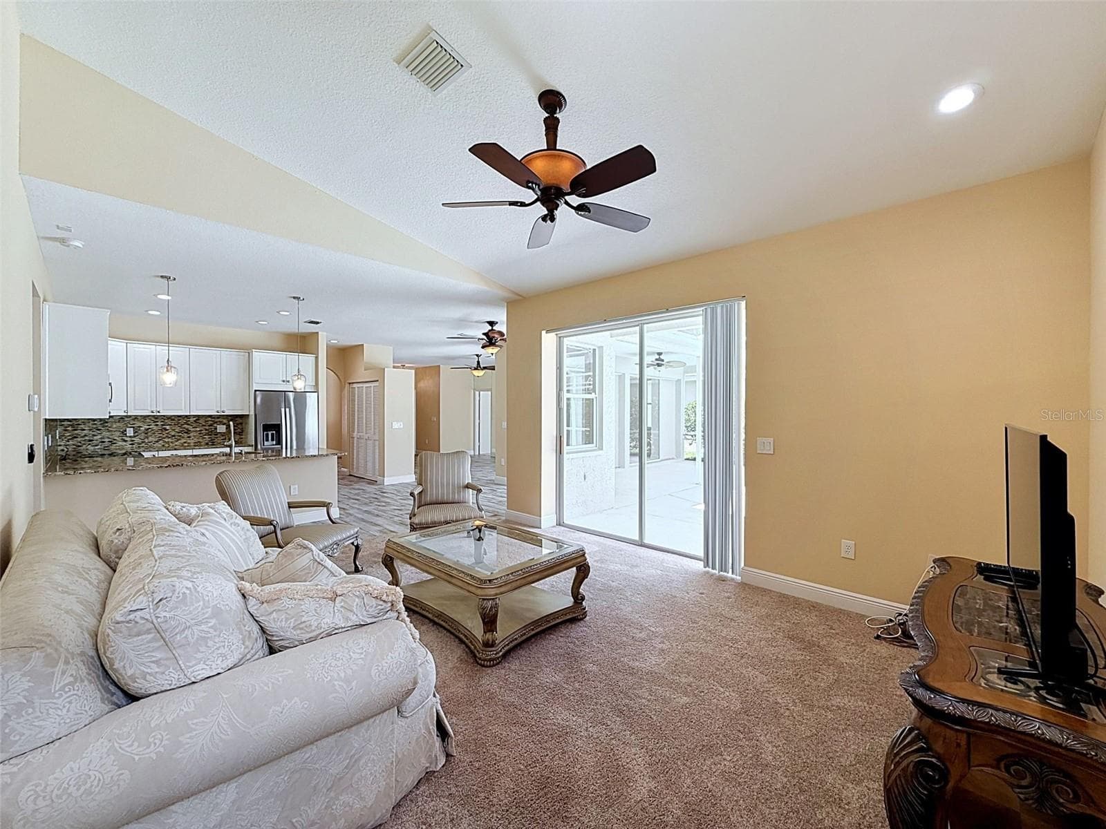 859 INVERRY DRIVE — photo 15 of 37