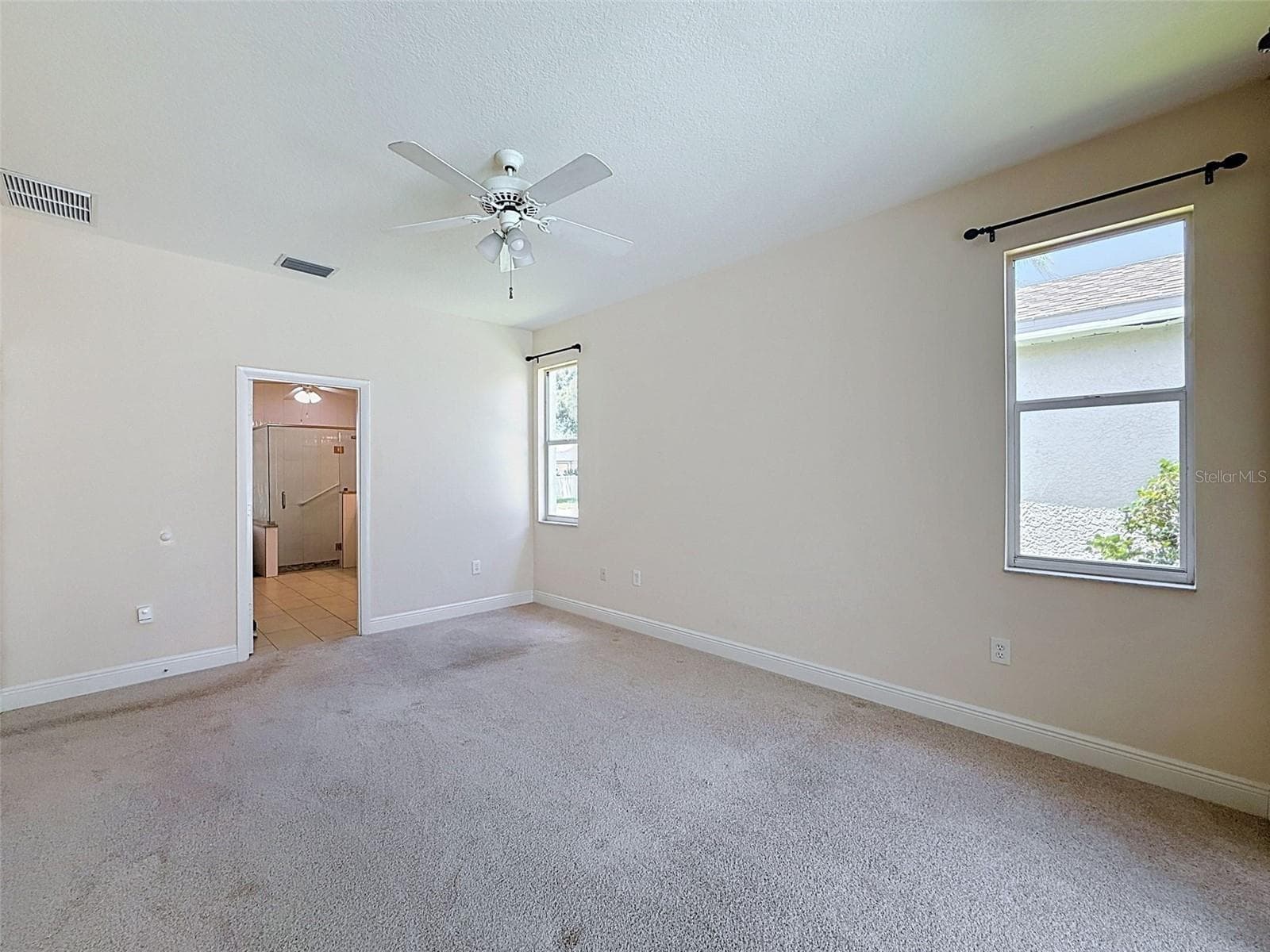 859 INVERRY DRIVE — photo 17 of 37