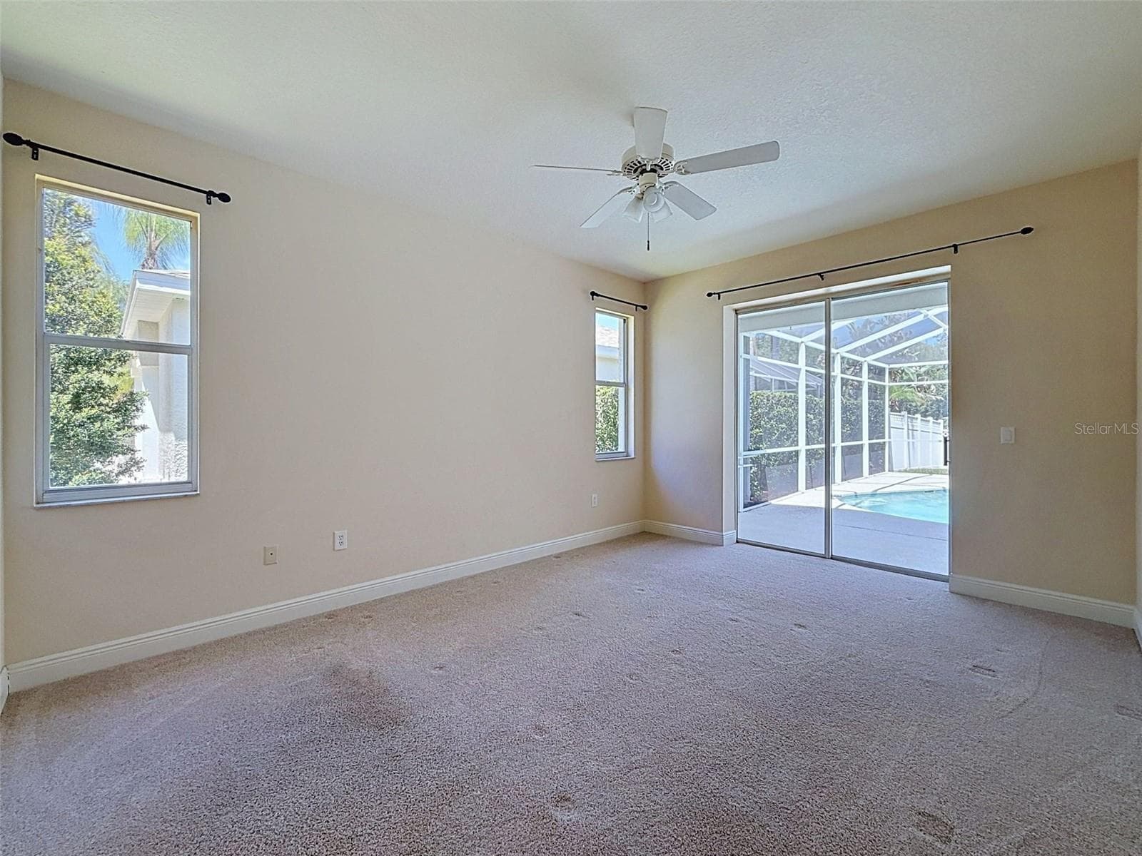 859 INVERRY DRIVE — photo 16 of 37