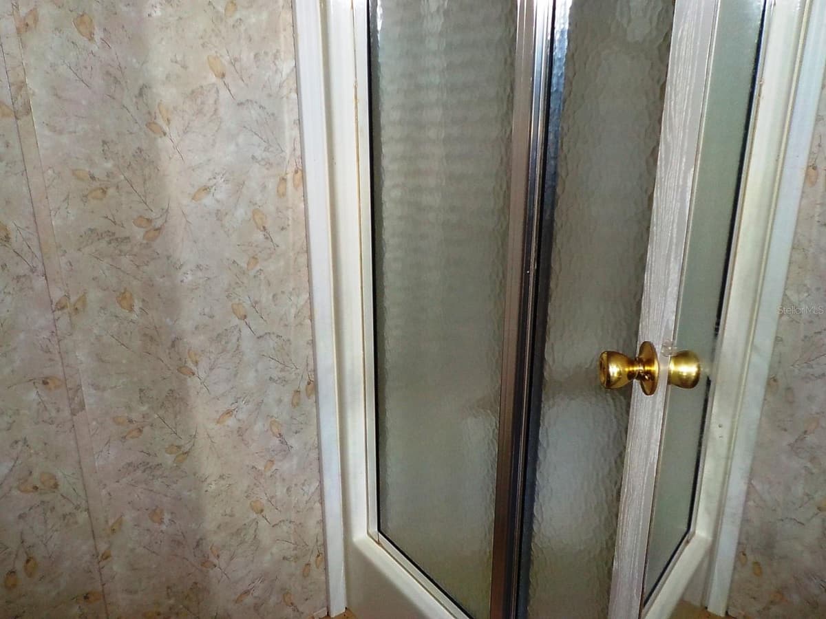 7398 NORMAC DRIVE — photo 12 of 29