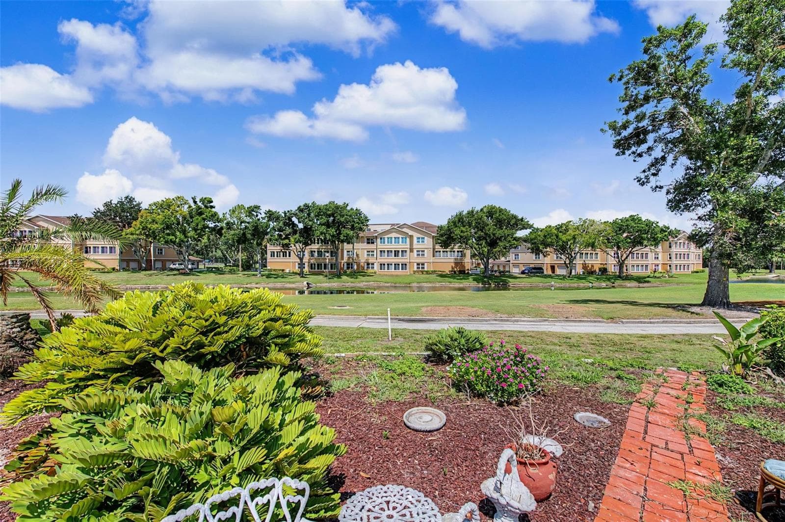 1242 DEL WEBB BOULEVARD — photo 42 of 43