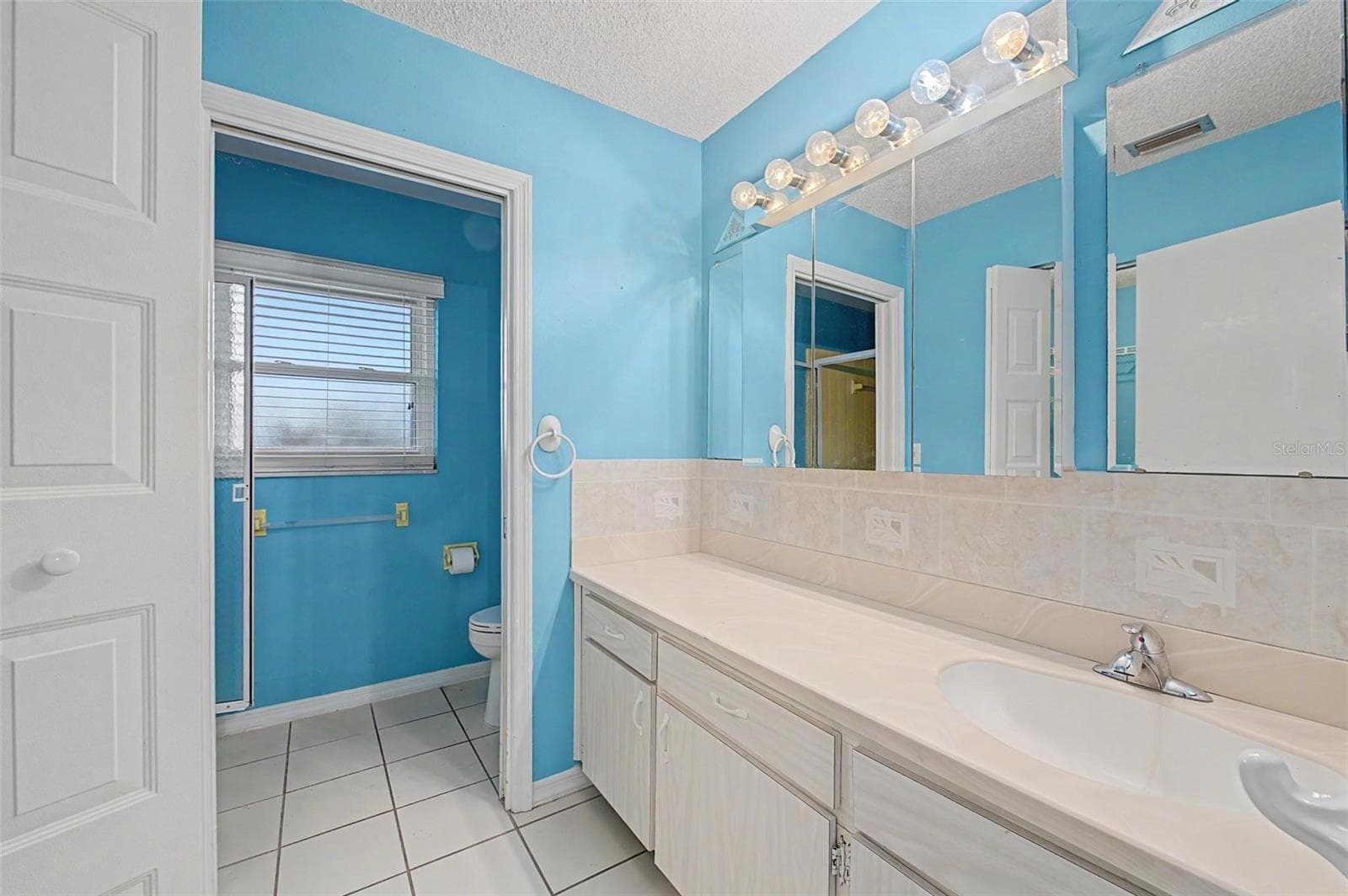 1242 DEL WEBB BOULEVARD — photo 28 of 43