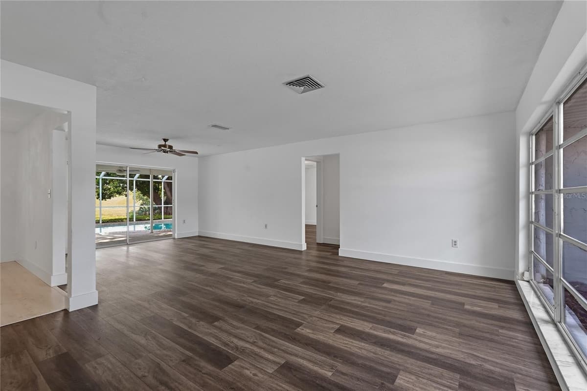 505 BAMBOO COURT — photo 18 of 85