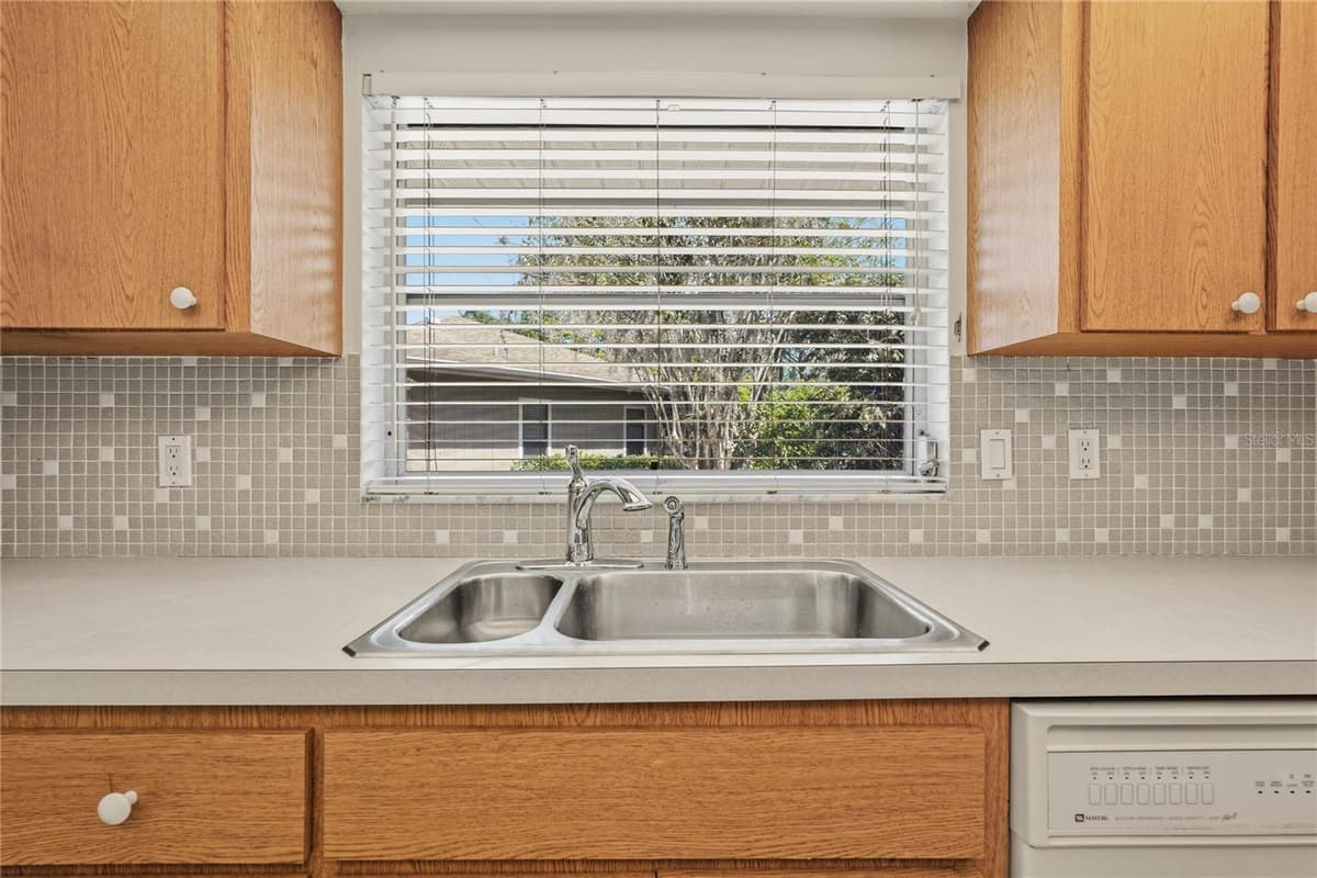505 BAMBOO COURT — photo 23 of 85