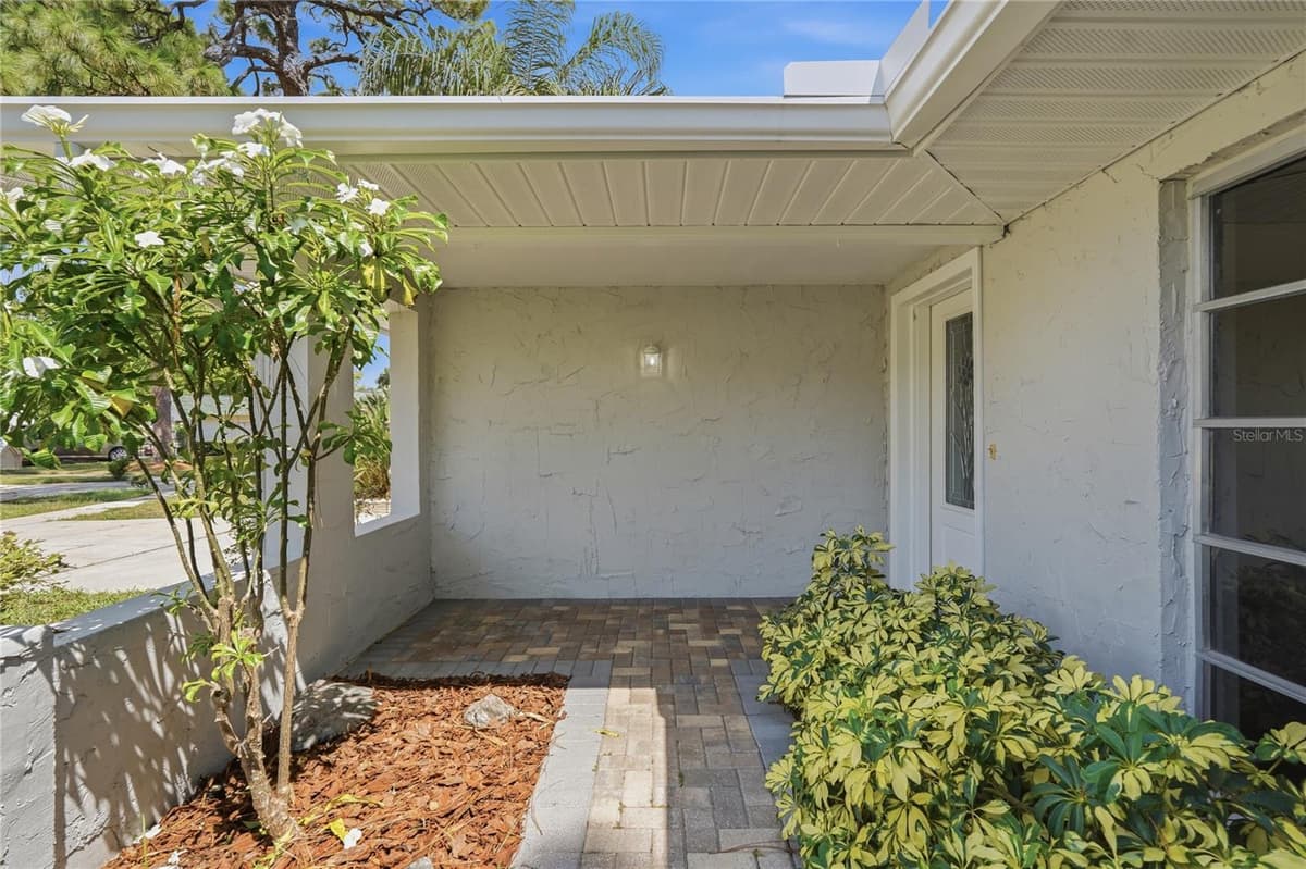 505 BAMBOO COURT — photo 11 of 85