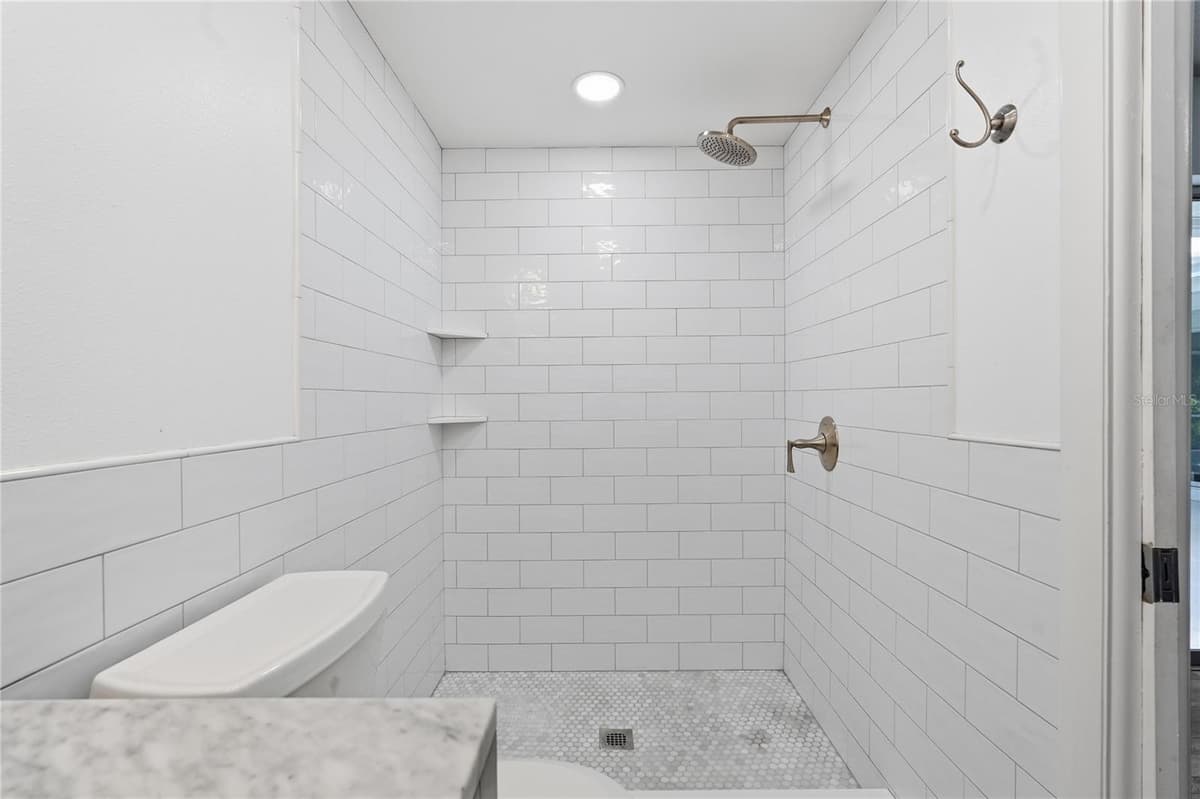 505 BAMBOO COURT — photo 38 of 85