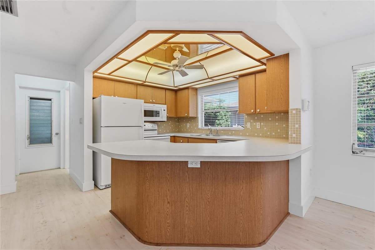 505 BAMBOO COURT — photo 27 of 85