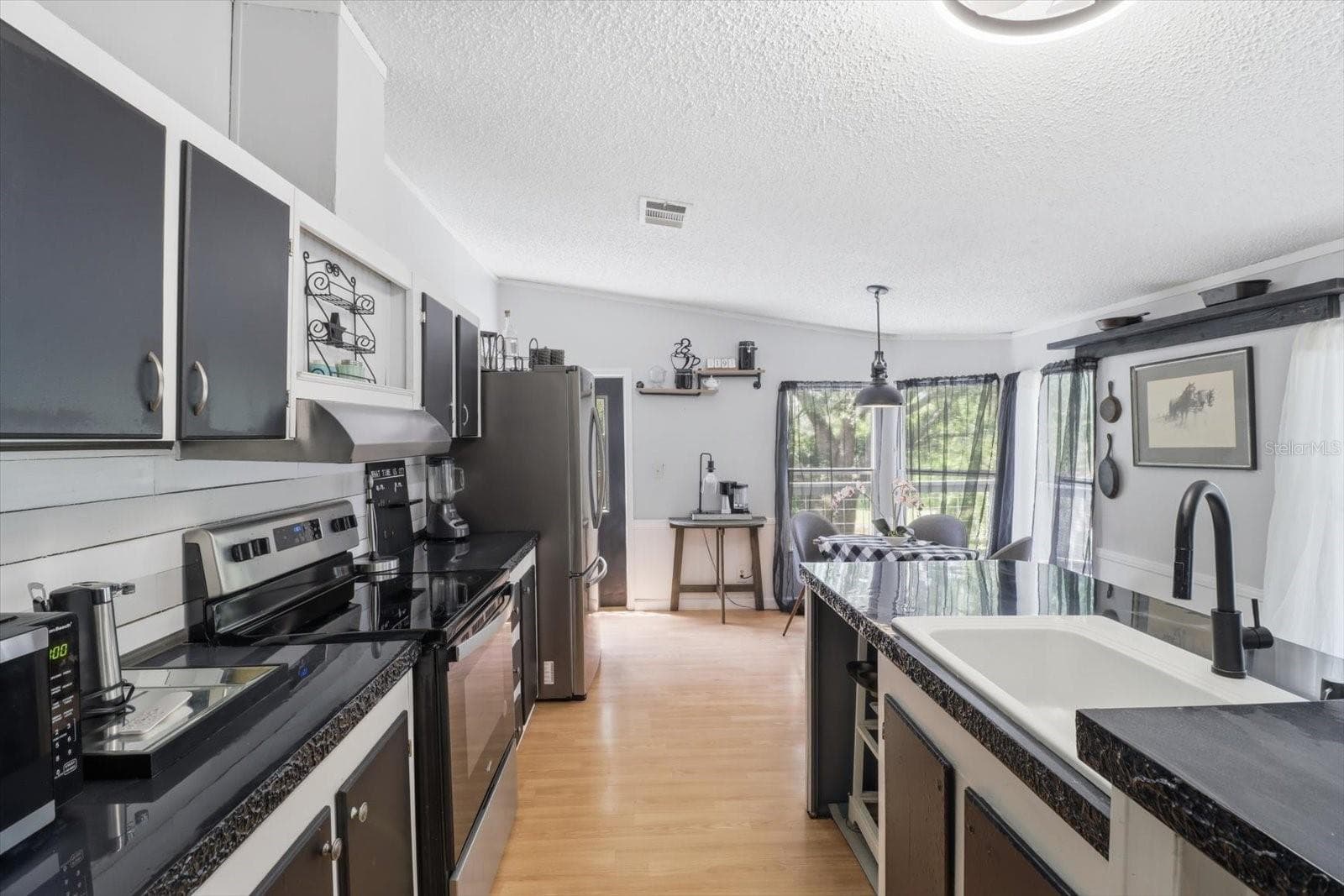 10253 ARABIAN AVENUE — photo 13 of 47