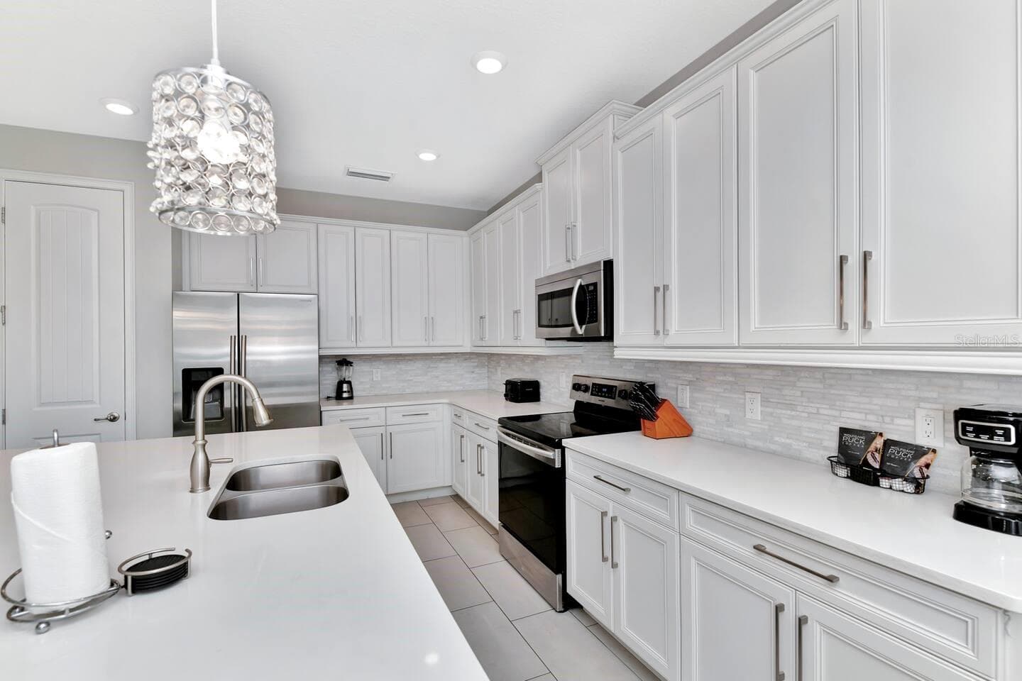 253 SOUTHFIELD STREET — photo 3 of 19
