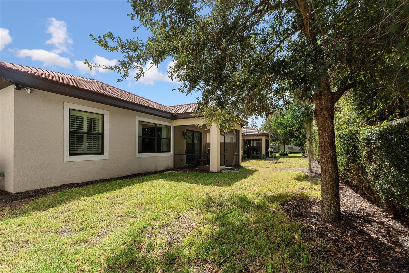 1015 BLUFFWOOD DRIVE — photo 35 of 44